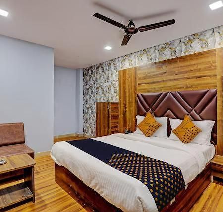 Hotel Mahi Watuwa Buitenkant foto